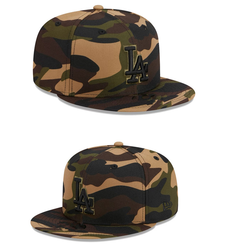 Los Angeles Dodgers camo caps tx