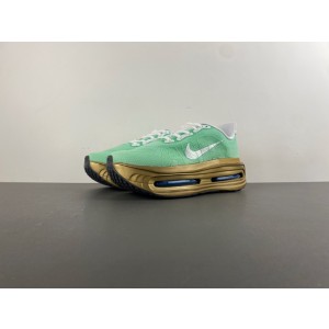 NIKE Pegasus Premium Green Shoes