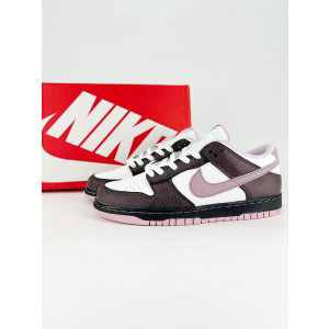 Nike Dunk Brown Shoes