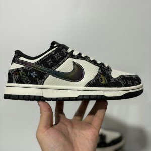 Nike Dunk Low Black Shoes