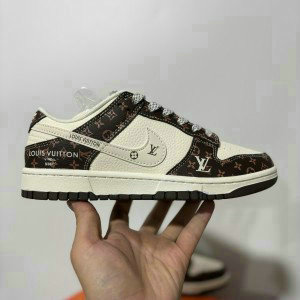Nike Dunk Low Brown Shoes