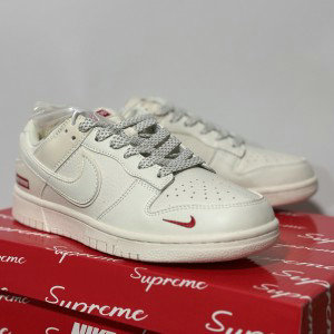 Nike Dunk Low White Shoes 2