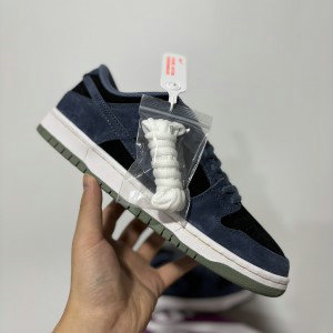 Nike Dunk SB Navy Shoes
