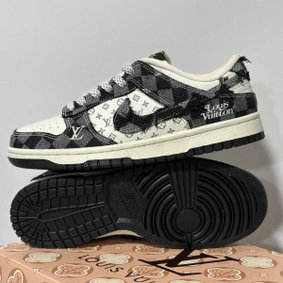 Nike Low Dunk Shoes