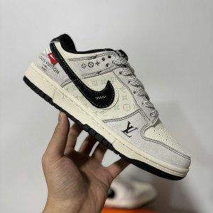 Nike Low Dunk White Grey Shoes