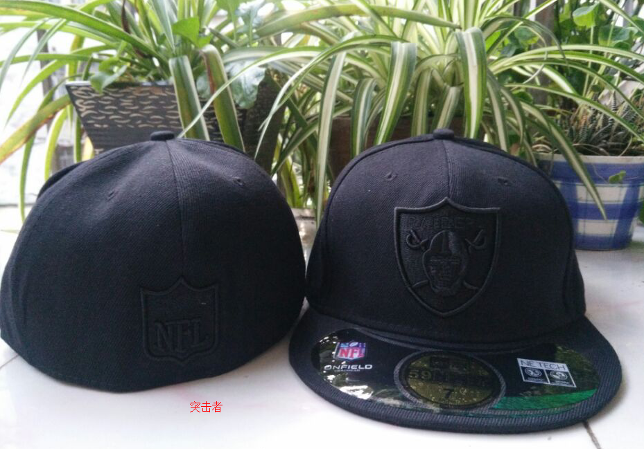 Raiders fitted black caps 60 006