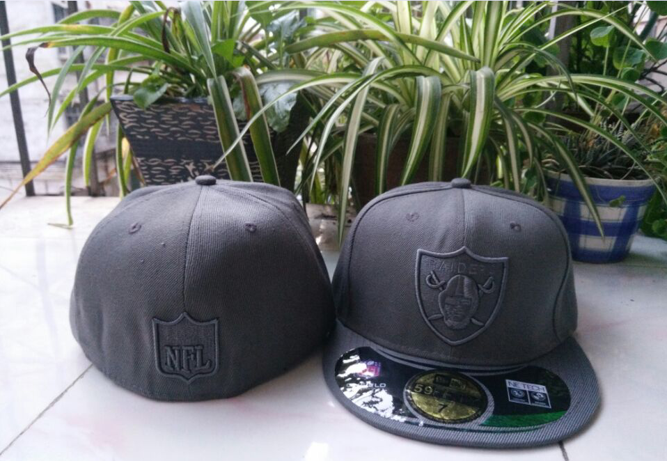 Raiders fitted grey black 60
