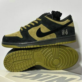 Supreme x Nike Dunk SB DUNK LOW PRO OG QS Shoes